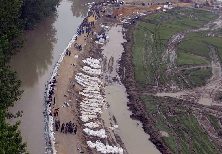 Ликвидация последствий наводнения в Венгрии