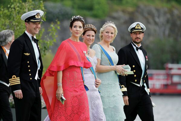 Гости на свадьбе шведской принцессы Мадлен и американского финансиста Кристофера О'Нила