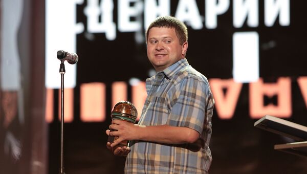 Писатель Денис Осокин на церемонии закрытия XXIV открытого Российского кинофестиваля Кинотавр в Сочи