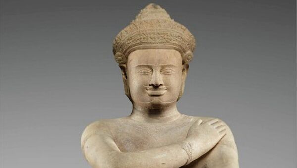 Метрополитен-музей вернул Камбодже две нелегально приобретенные статуи