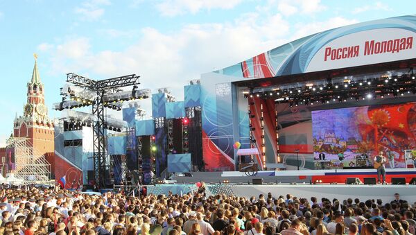 Праздничный концерт на Красной площади в Москве. Архивное фото