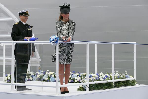 Герцогиня Кембриджская Кейт на церемонии крещения круизного лайнера Royal Princess в Саутгемптоне