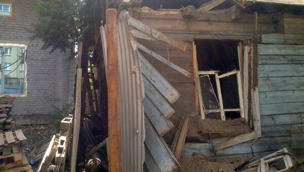 Строители пытались снести дом вместе с жильцами в Астрахани
