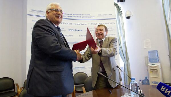 Подписание соглашения о сотрудничестве между ТГУ и ТГАСУ