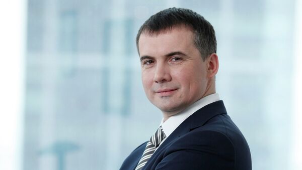 Старший вице-президент, глава департамента дочерних компаний банка Михаил Якунин