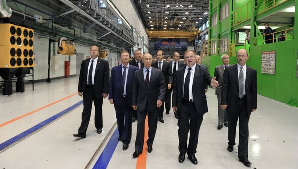 В.Путин посетил ОАО ГОЗ Обуховский завод