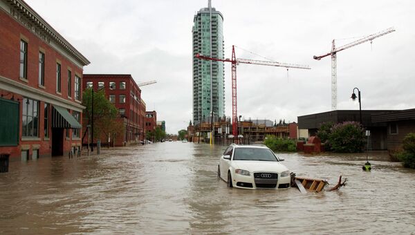 Затопленные улицы Калгари (провинция Альберта), Канада