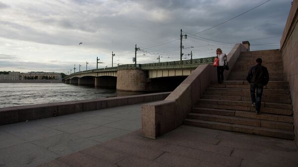 Литейный мост в Петербурге