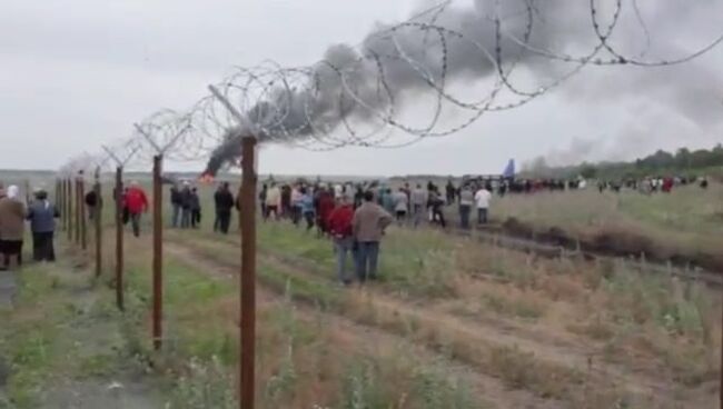 Буровые вышки сожгли в вахтовом поселке под Воронежем. Съемка очевидца