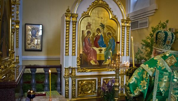 Святая Троица в Приморье - в живом наряде берез и цветов. Архив