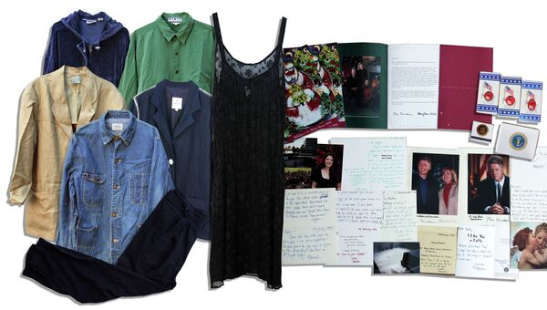 Одежда и личные вещи Моники Левински на аукционе Nate D. Sanders
