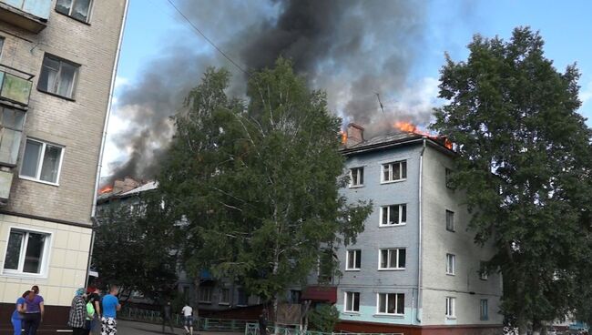 Пожар в доме на улице Ивановского в Томске: как это было