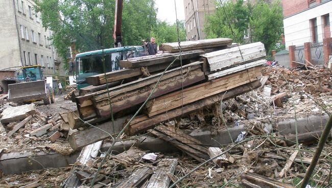 Фото с выставки Новосибирск искалеченный