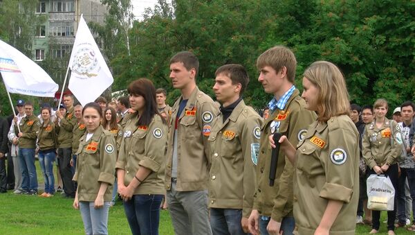Бойцы студенческих стройотрядов Томска заложили памятник стройотрядовцам