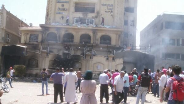 Противники Мурси разгромили штаб-квартиру Братьев-мусульман в Каире
