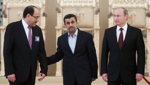 Владимир Путин, Махмуд Ахмадинежад и Нури аль-Малики (справа налево на первом плане)