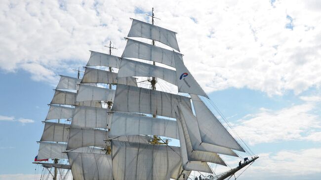 Барк Крузенштерн. Архивное фото