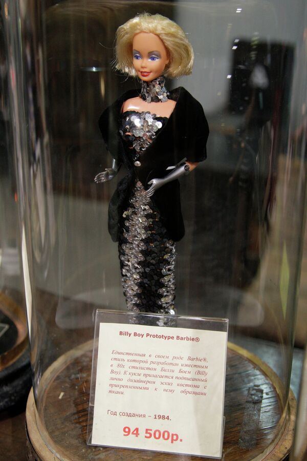 Кукла Барби с выставки в Центре современного искусства Винзавод