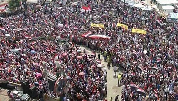 Кадры массовой акции протеста против президента Египта Мухаммада Мурси