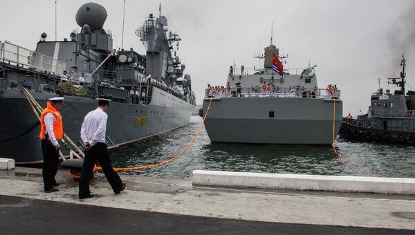 Швартовка кораблей ВМФ Китая во Владивостоке
