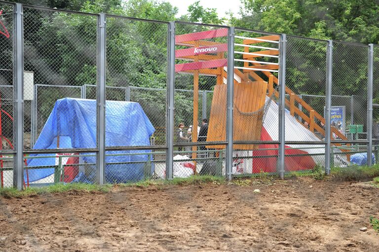 В Московском зоопарке рухнул помост, есть пострадавшие