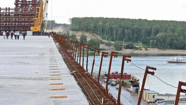 Строительство третьего моста через Обь в Новосибирске, фото из архива