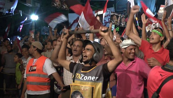 Каир ночью: шествие исламистов и музей Мурси на площади Тахрир