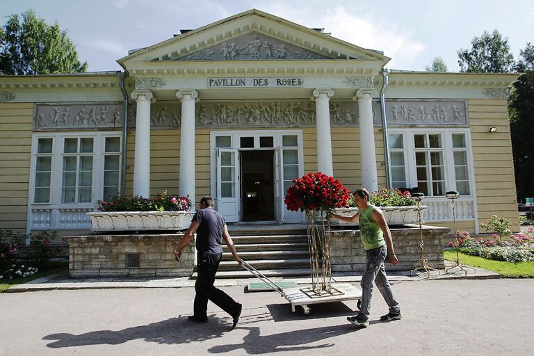 Выставка Императорский букет в Павловске