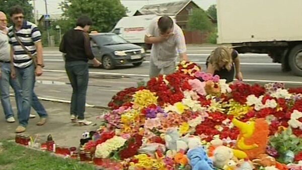 Траур по жертвам в новой Москве: цветы на месте ДТП и рассказы выживших