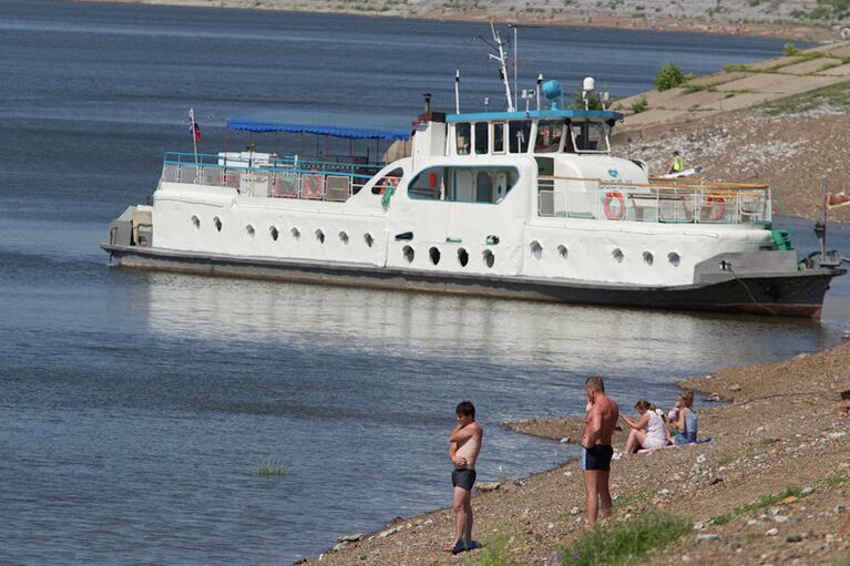 Томичи спасаются от долгожданной жары мороженым и купанием в фонтанах