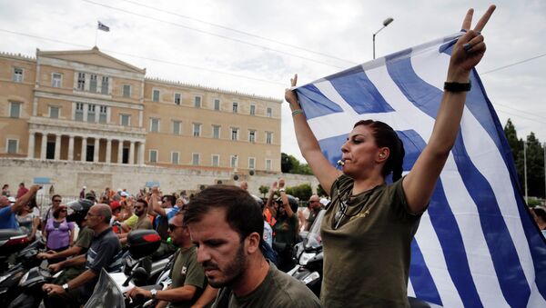 Акция протеста возле здания парламента в Афинах