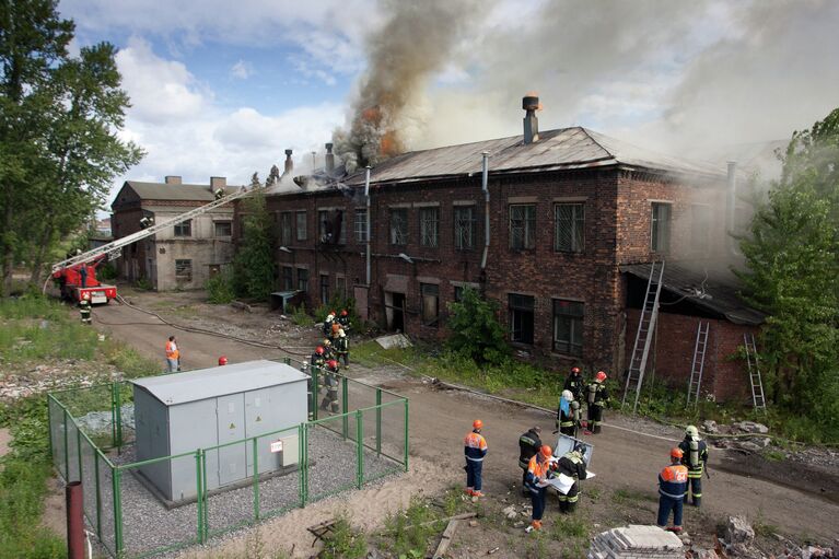 Пожар на территории бывшего Варшавского вокзала