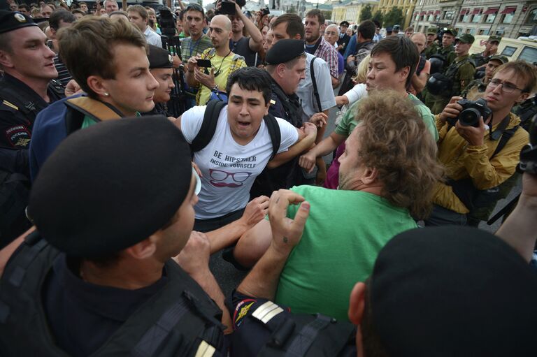 Акция сторонников Алексея Навального на Манежной площади Акция сторонников Алексея Навального на Манежной площади