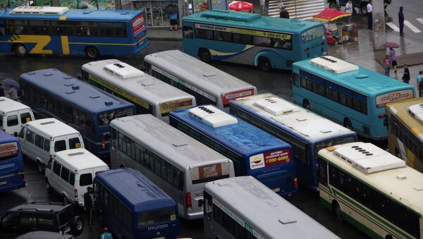 Автобусы на площади Семеновская во Владивостоке
