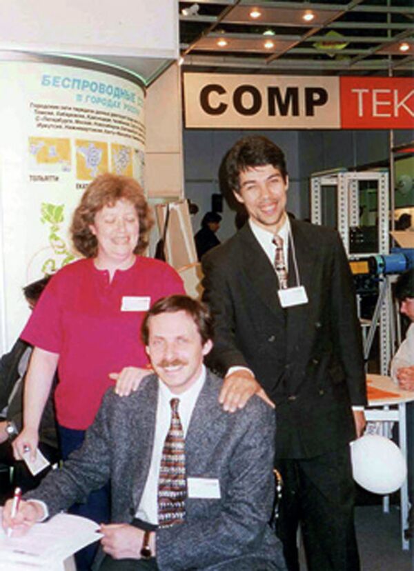 Один из основателей компании Яндекс Илья Сегалович (справа)
