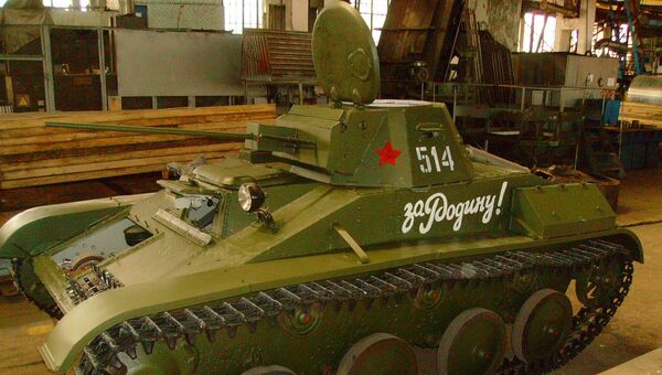 Восстановлен танк Т-60, поднятый со дна реки под Волгоградом 2 года назад