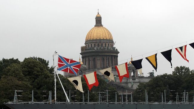 Во время репетиции парада ко Дню ВМФ в Петербурге