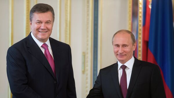 Президент России Владимир Путин и президент Украины Виктор Янукович. Архив