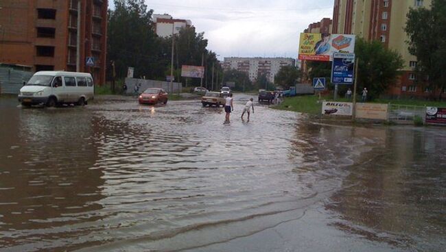 Дороги в Бердске вновь затопило из-за дождя