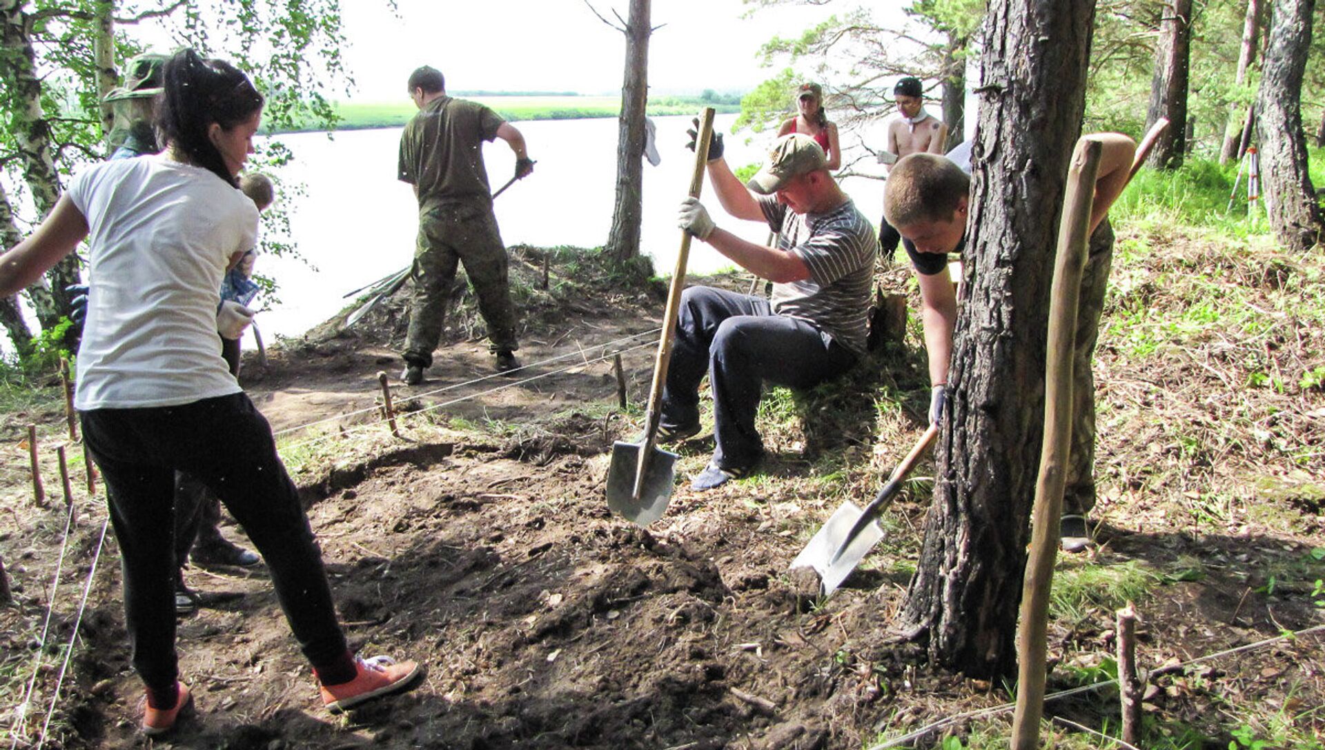 Студенты СФУ нашли городище неизвестного племени древнеенисейцев - РИА Новости, 1920, 30.07.2013