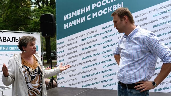 Кандидат в мэры Москвы Алексей Навальный встретился с избирателями