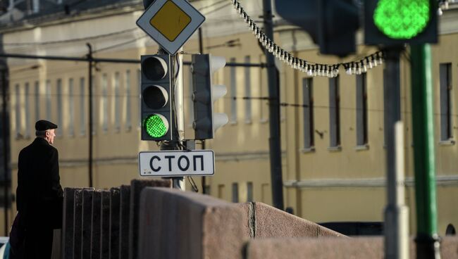 На Болотной набережной в Москве. Архивное фото