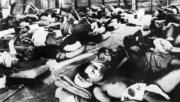 Жители Хиросимы, пострадавшие от ядерной бомбардировки