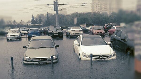 Проливной дождь в Москве