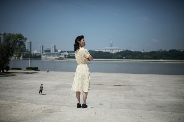 Женщина в центре города Пхеньяна