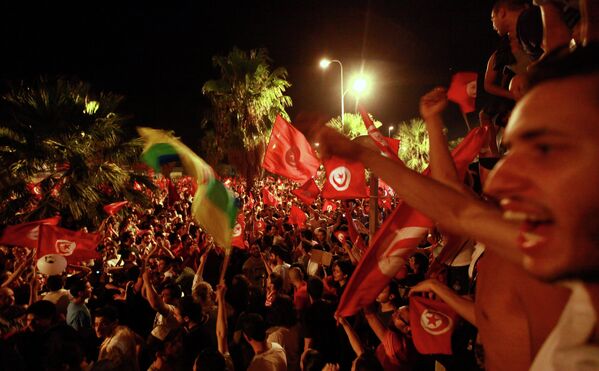 Антиправительственная демонстрация в Тунисе