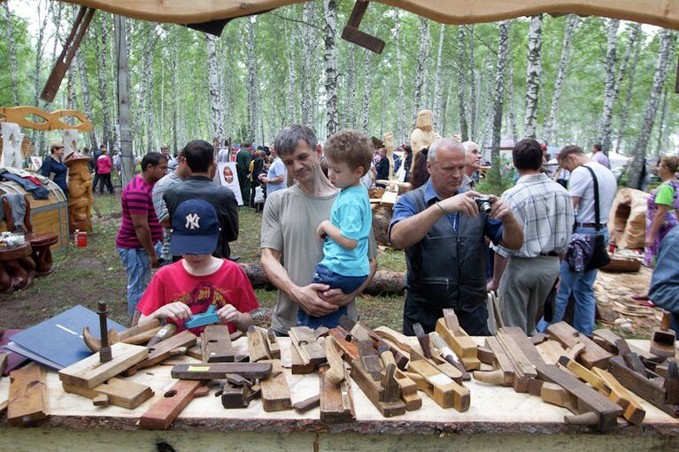 Праздник топора в Томске