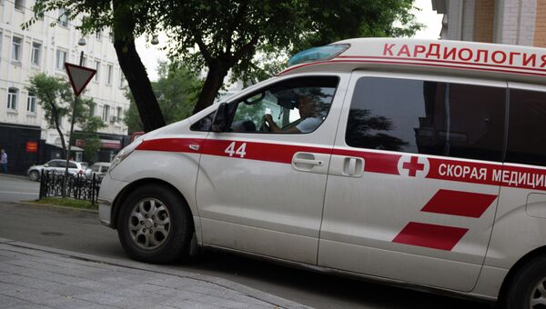 Карета скорой помощи на улицах Владивостока