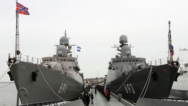 Ракетные корабли Дагестан (справа) и Татарстан в составе Каспийской флотилии