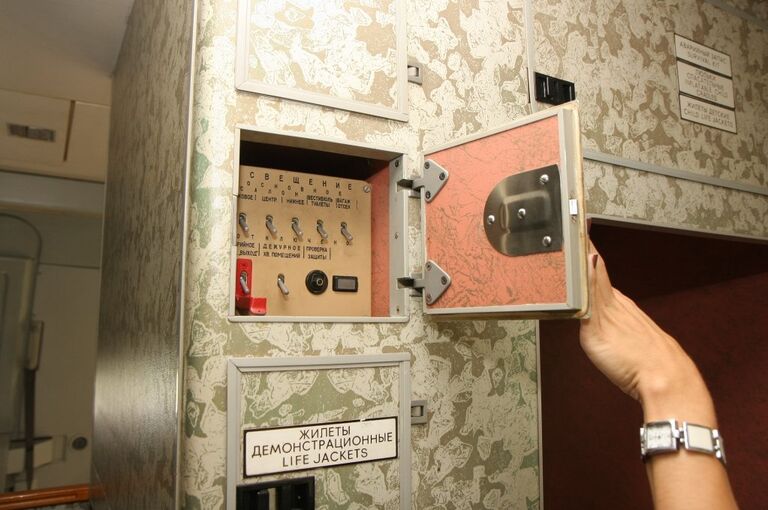 Как самолет становится музеем: в Новосибирске реставрируют Ил-86